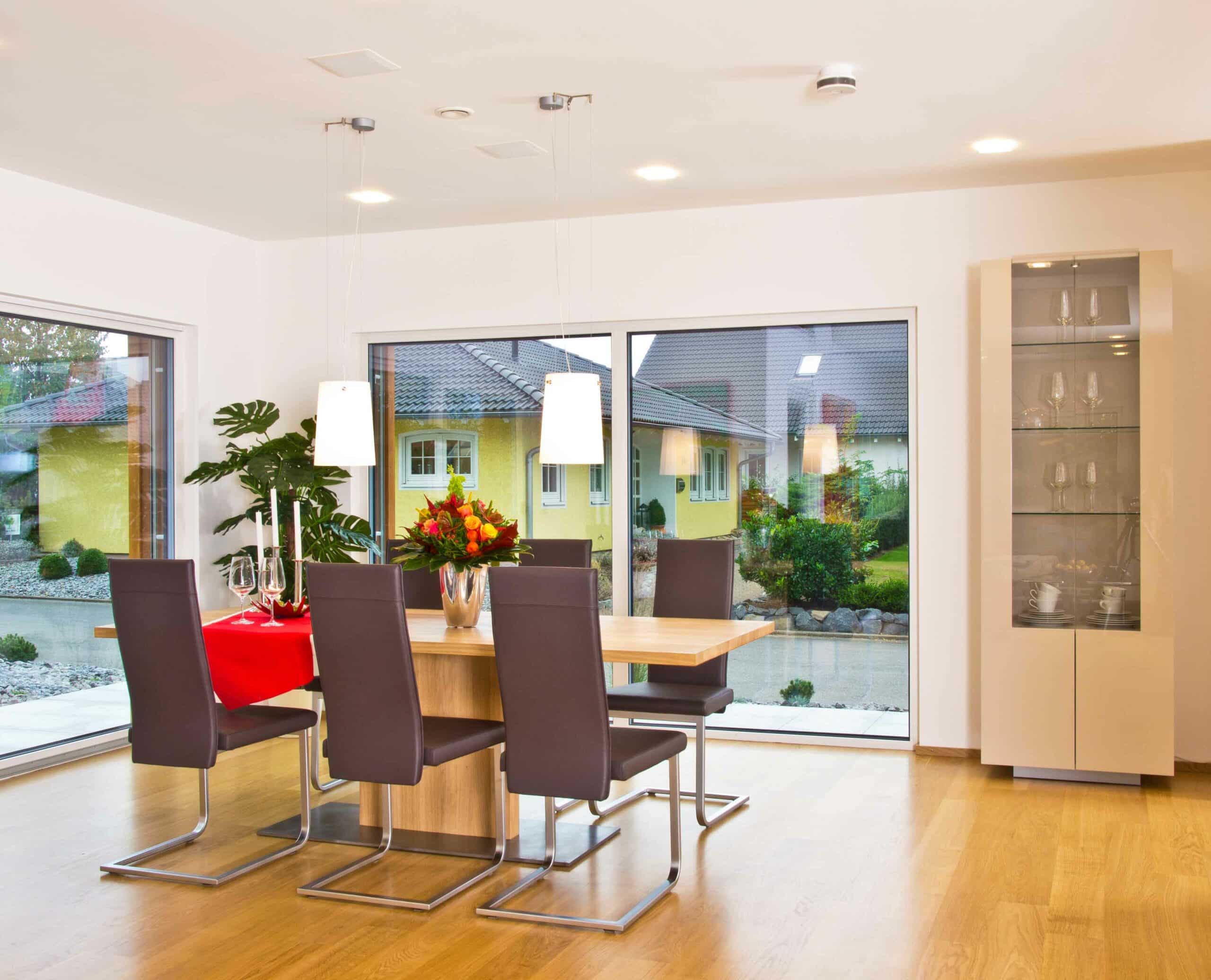 Esszimmer Musterhaus Future Mannheim von Fertighaus WEISS