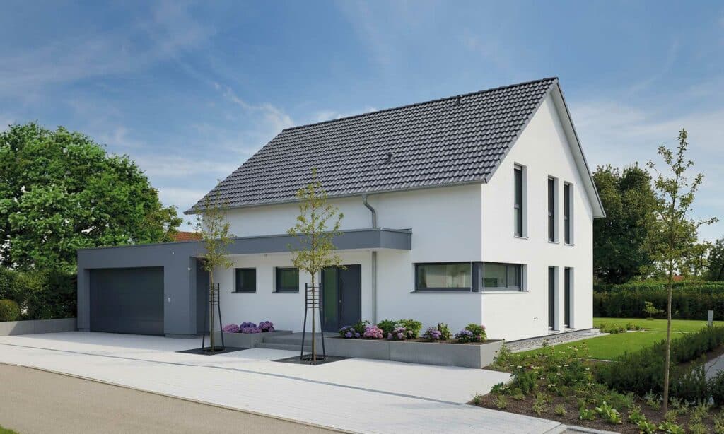 Satteldach Musterhaus Life Oberrot von Fertighaus WEISS