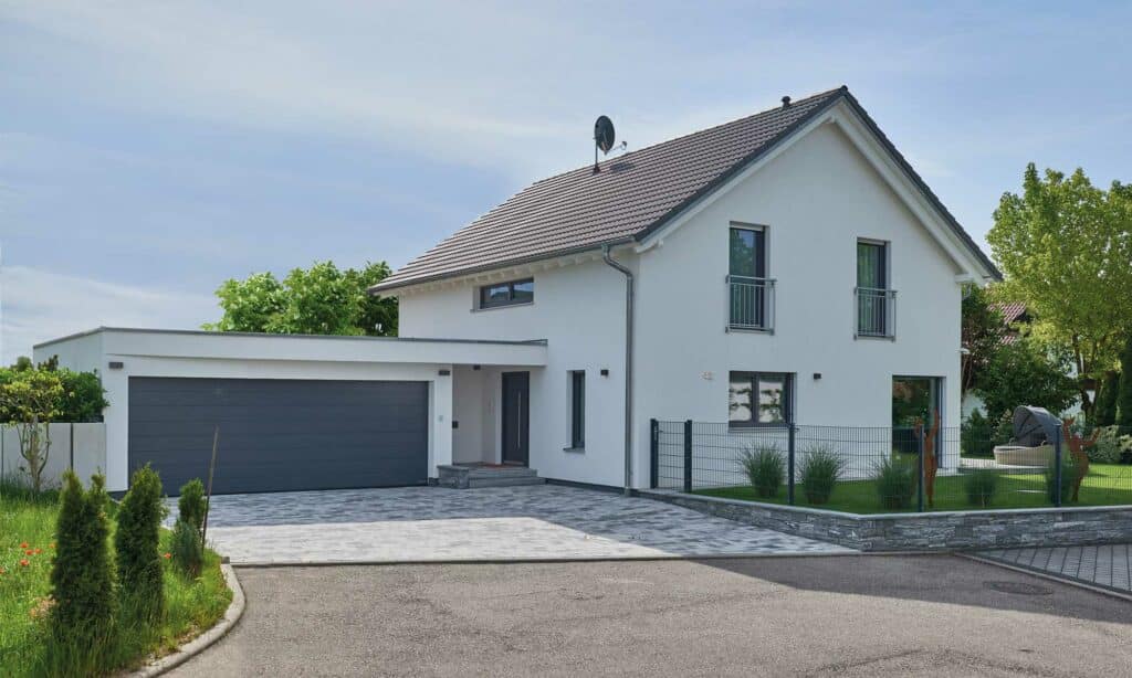 Einfahrt Einfahrt Haus Hausmann von Fertighaus WEISS