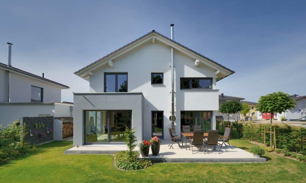 Terrasse Haus Sander von Fertighaus WEISS