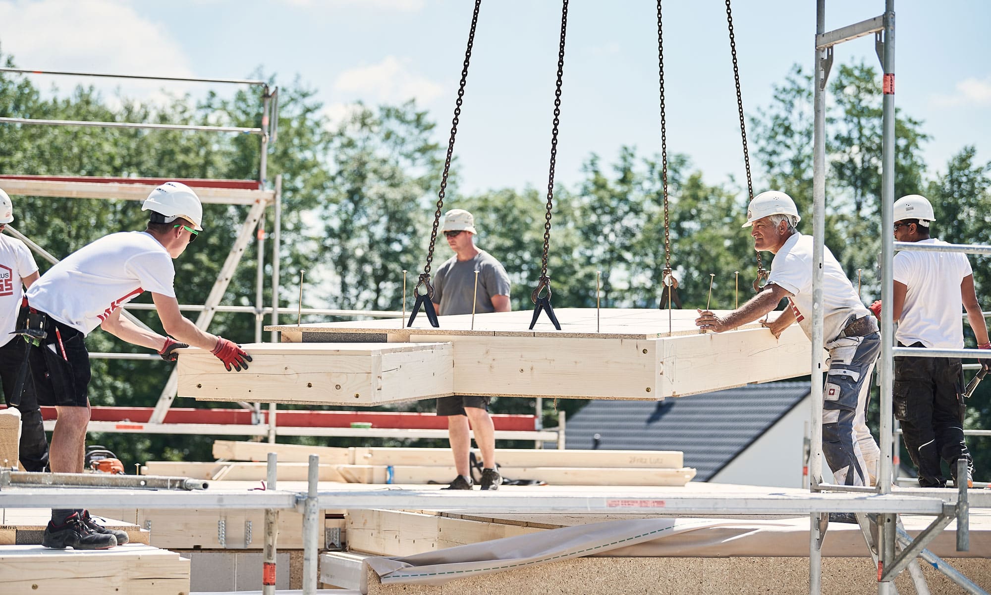 Hausaufbautermine bei Fertighaus WEISS