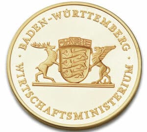 Wirtschaftsmedaille an Fertighaus WEISS verliehen