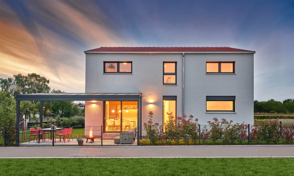 Geradlinige Bauweise trifft modernes Wohngefühl